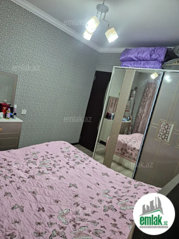 Satılır 2 otaqlı köhnə tikili 60 m²