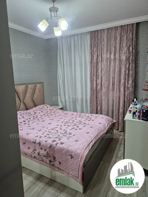 Satılır 2 otaqlı köhnə tikili 60 m²