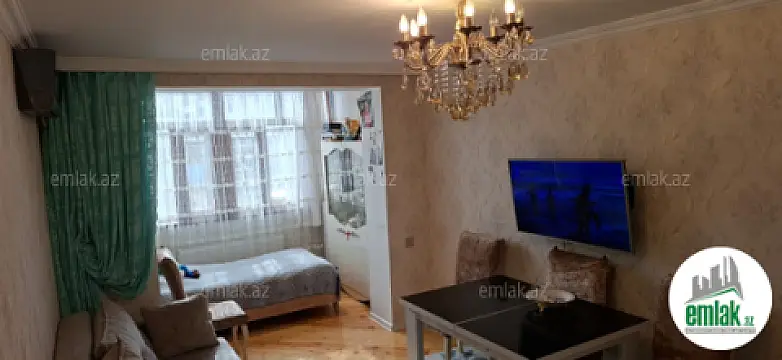 Satılır 2 otaqlı köhnə tikili 55 m²