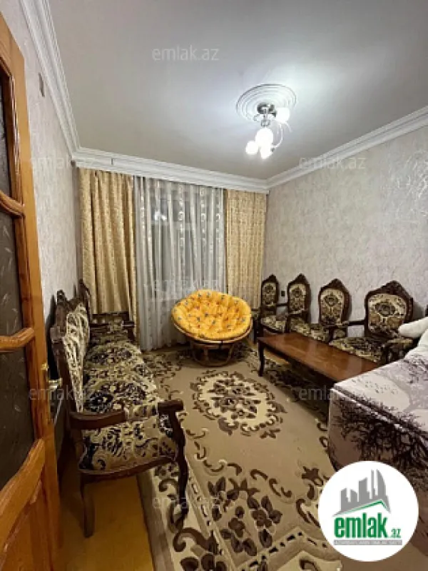 Satılır 5 otaqlı köhnə tikili 125 m²