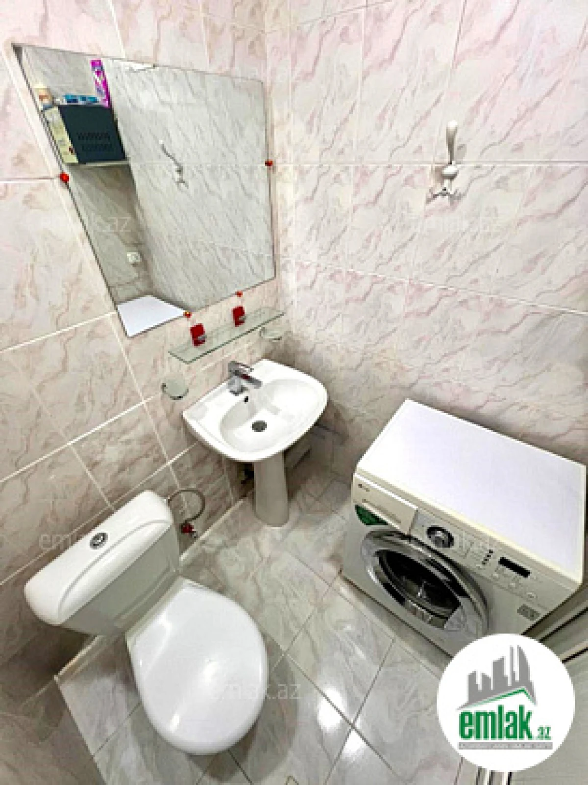 Satılır 5 otaqlı köhnə tikili 160 m²