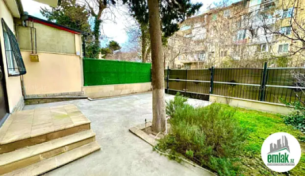 Satılır 5 otaqlı köhnə tikili 160 m² — Bakı 5 otaq 160.00 m²