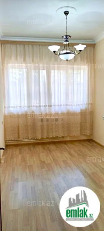 Satılır 5 otaqlı köhnə tikili 160 m²