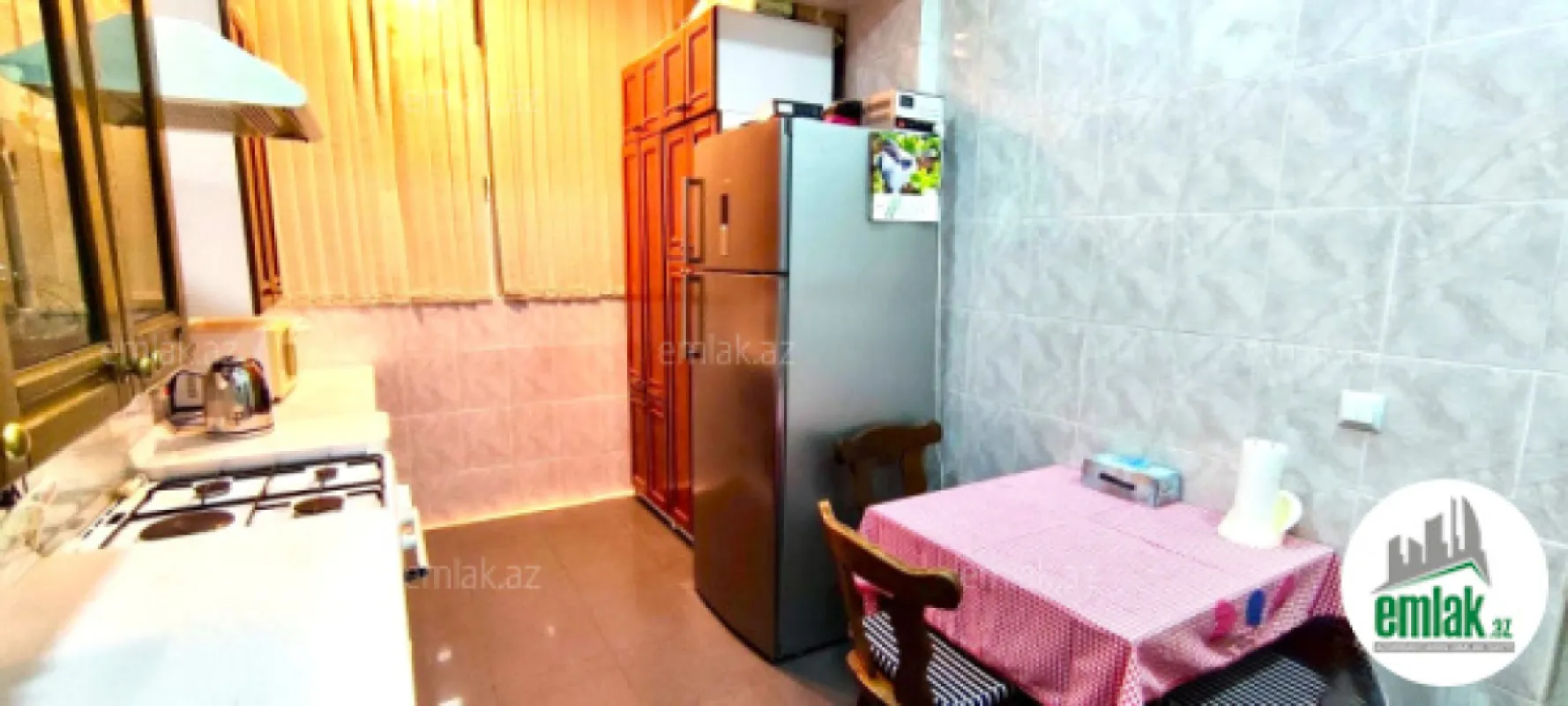 Satılır 5 otaqlı köhnə tikili 160 m²