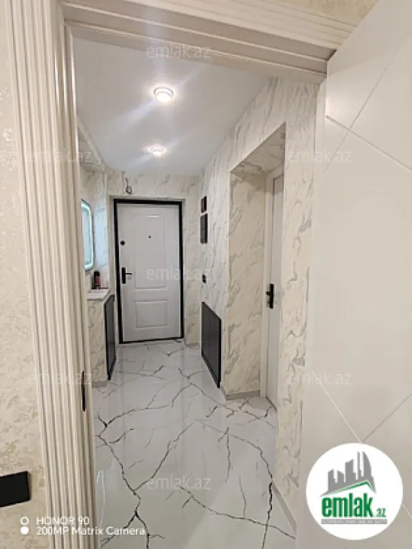 Satılır 3 otaqlı köhnə tikili 70 m²