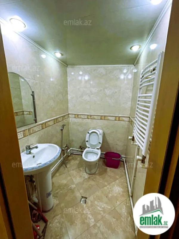 Satılır 3 otaqlı yeni tikili 135 m²