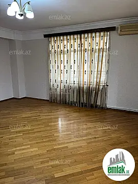 Satılır 3 otaqlı yeni tikili 135 m²