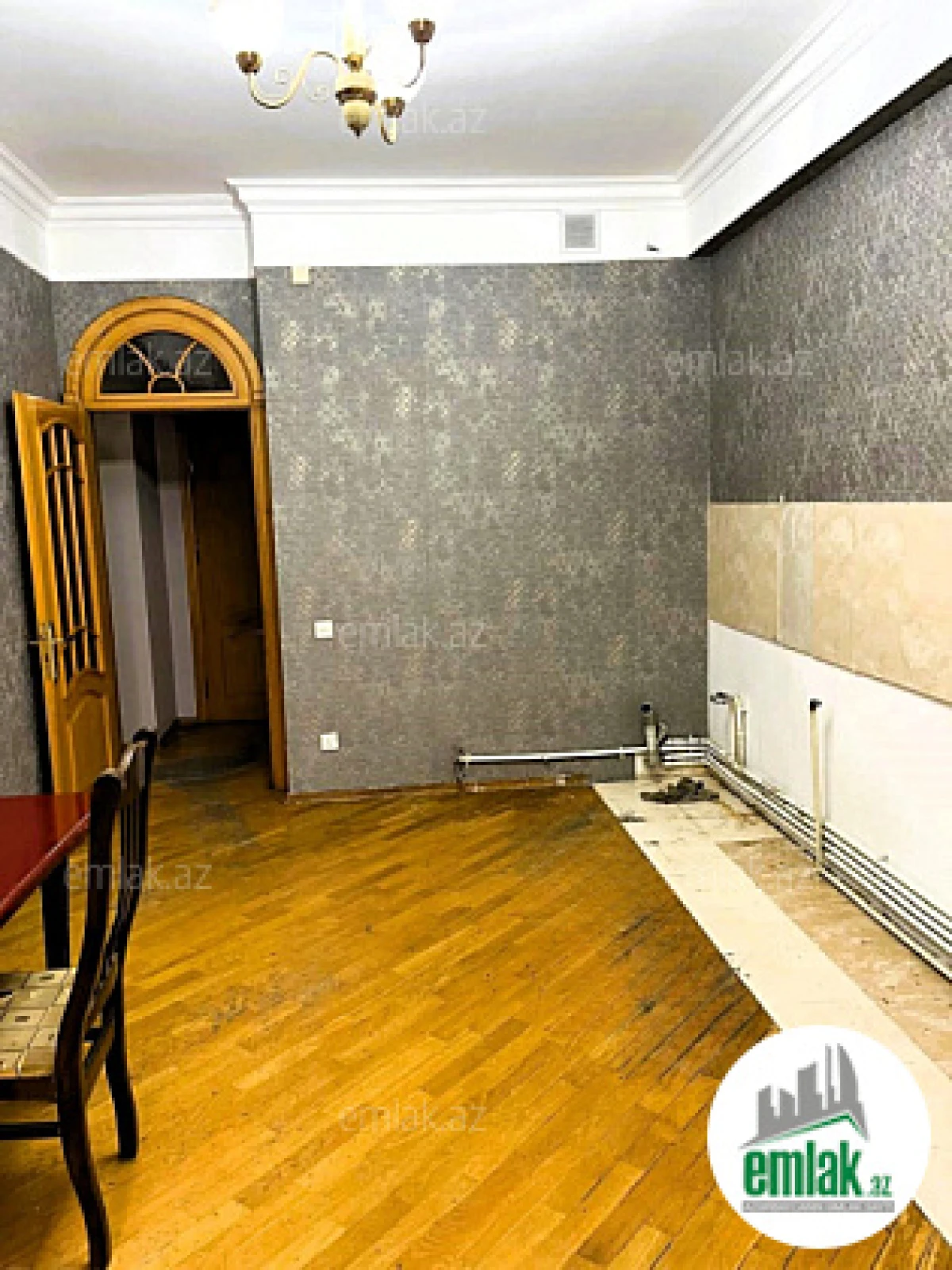 Satılır 3 otaqlı yeni tikili 135 m²
