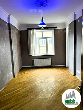 Satılır 3 otaqlı yeni tikili 135 m²