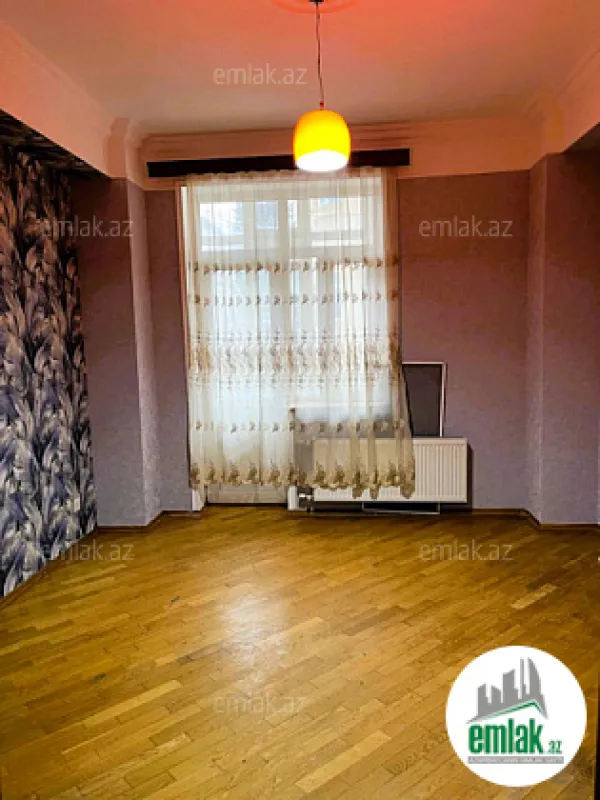 Satılır 3 otaqlı yeni tikili 135 m²
