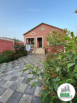 Satılır 3 otaqlı mənzil 110 m²