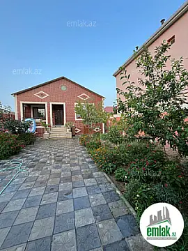 Satılır 3 otaqlı mənzil 110 m²