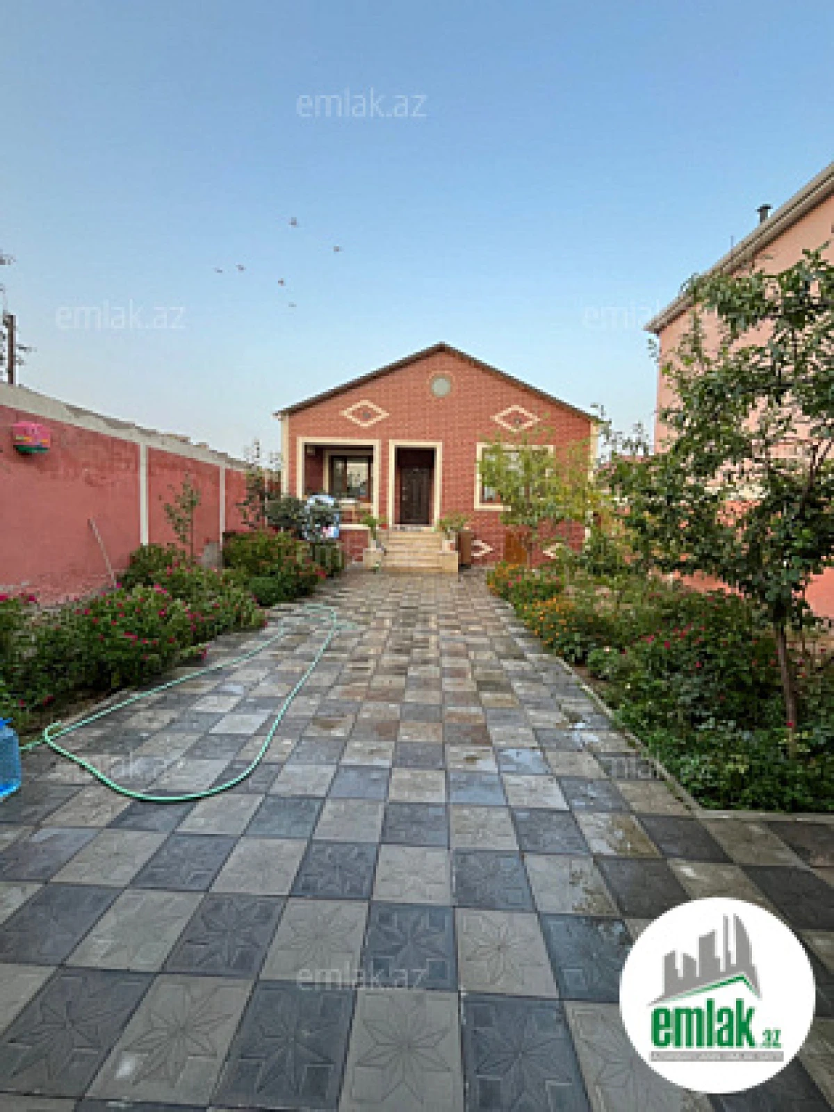 Satılır 3 otaqlı mənzil 110 m²