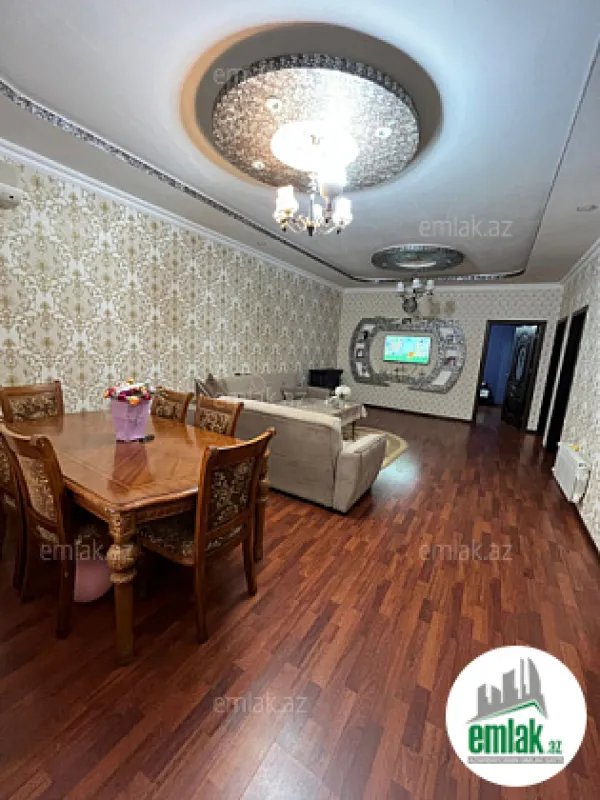 Satılır 3 otaqlı mənzil 110 m²