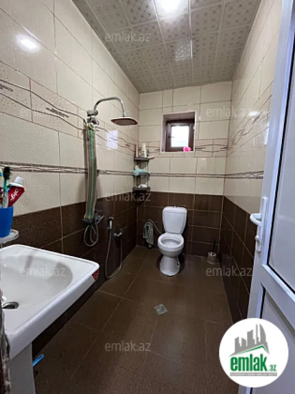Satılır 3 otaqlı mənzil 110 m²
