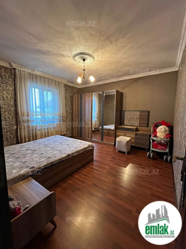 Satılır 3 otaqlı mənzil 110 m²