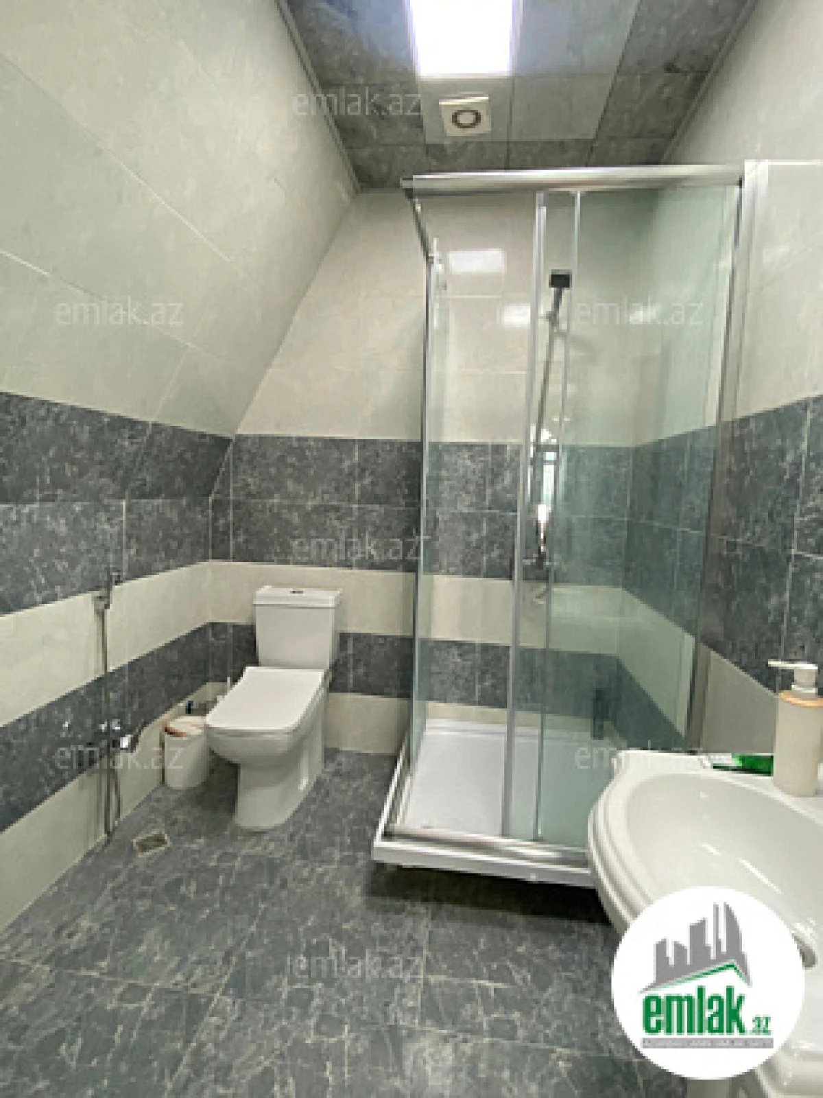 Satılır 4 otaqlı yeni tikili 143 m²