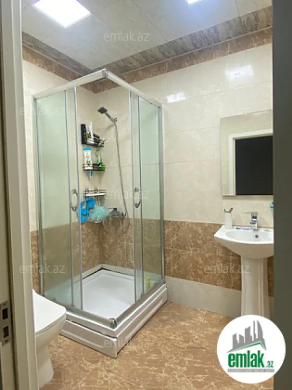 Satılır 4 otaqlı yeni tikili 143 m²