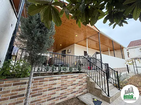 Satılır 4 otaqlı mənzil 200 m²