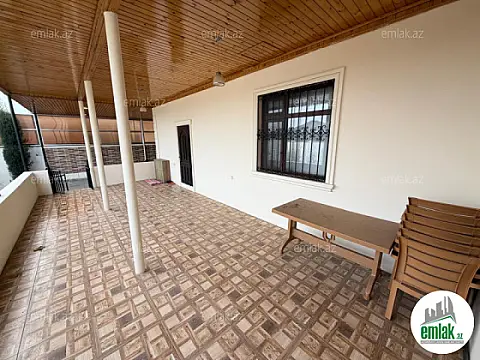 Satılır 4 otaqlı mənzil 200 m²