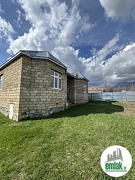 Satılır 4 otaqlı mənzil 134 m² — Bakı 4 otaq 134.00 m²