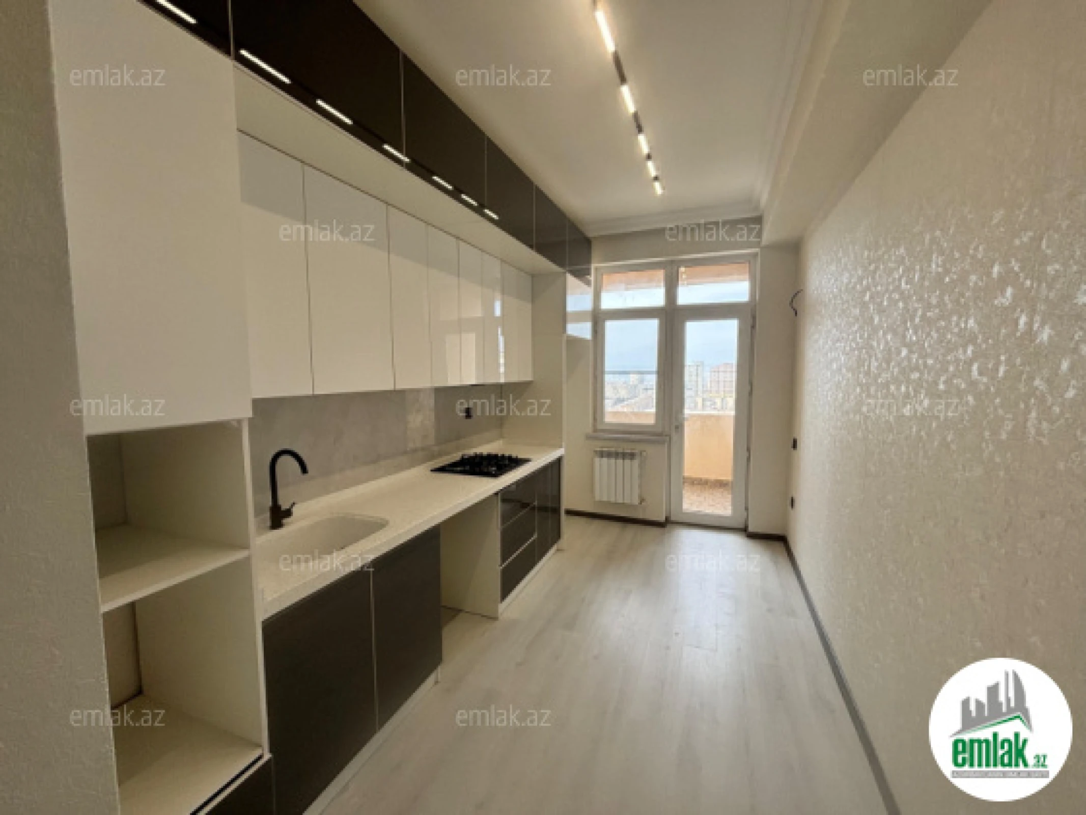 Satılır 2 otaqlı yeni tikili 68 m²