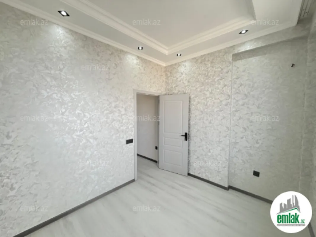 Satılır 2 otaqlı yeni tikili 68 m²