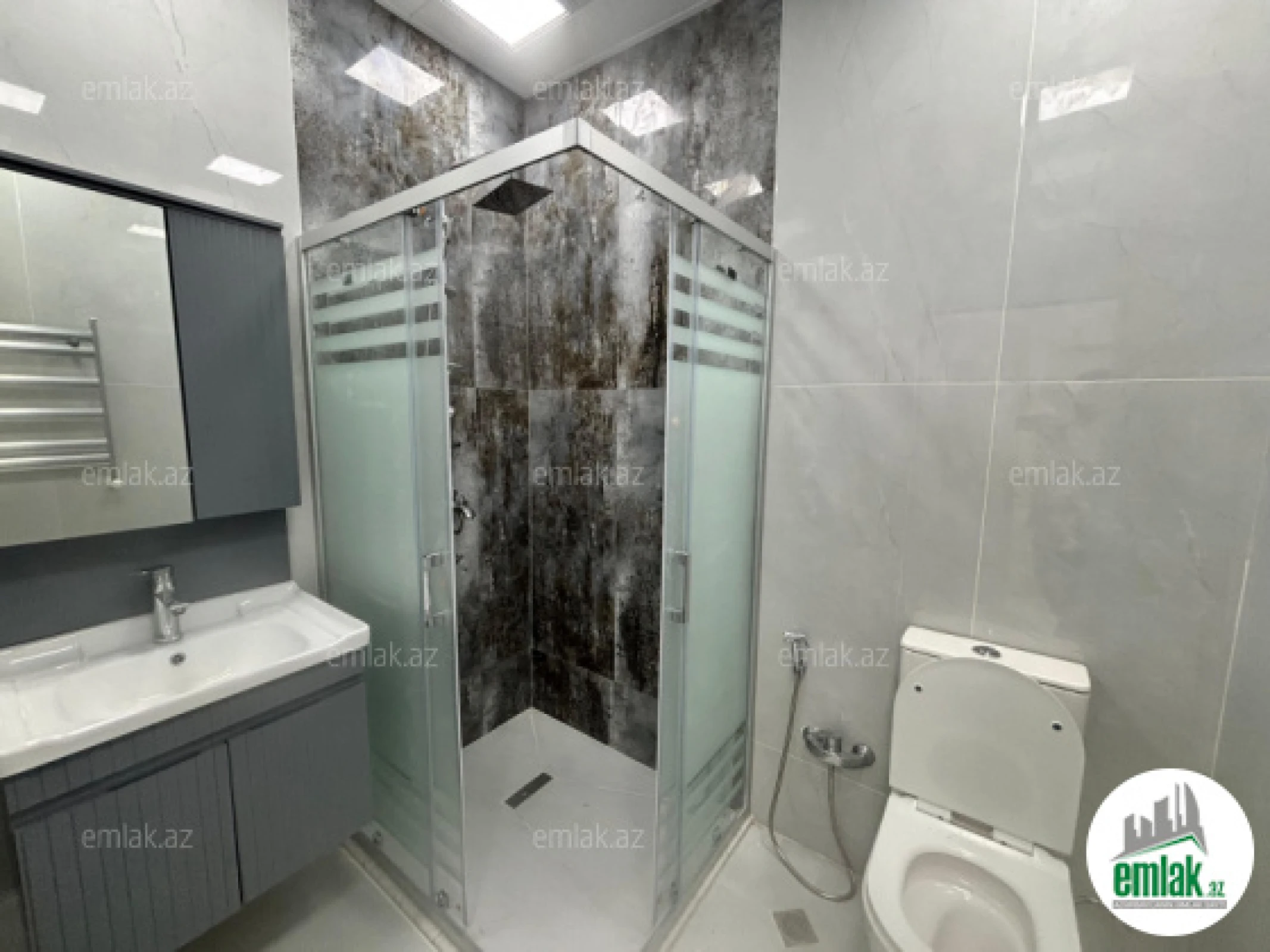 Satılır 2 otaqlı yeni tikili 68 m²