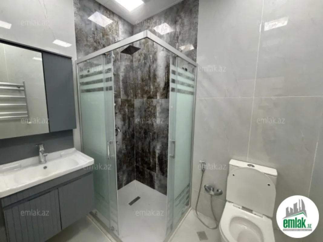 Satılır 2 otaqlı yeni tikili 68 m²