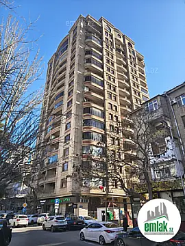 Satılır 4 otaqlı yeni tikili 175 m²