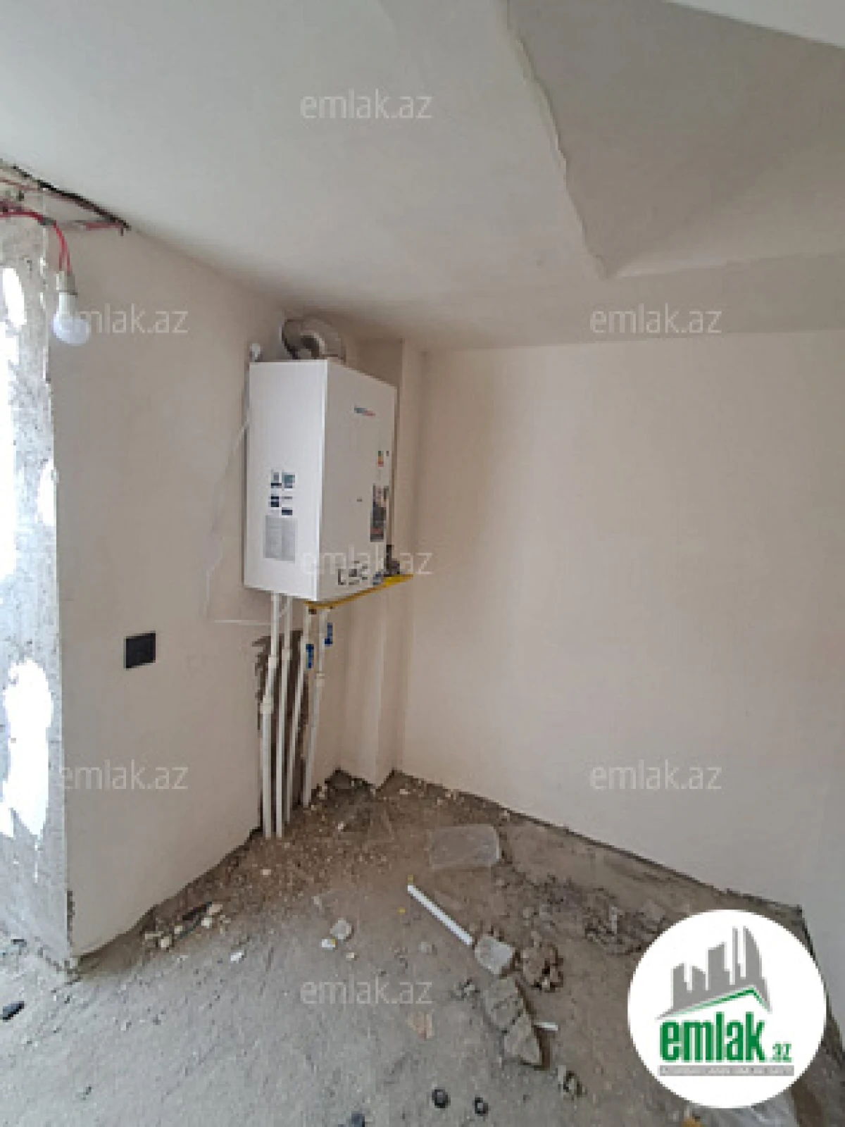 Satılır 5 otaqlı həyət evi 152 m²