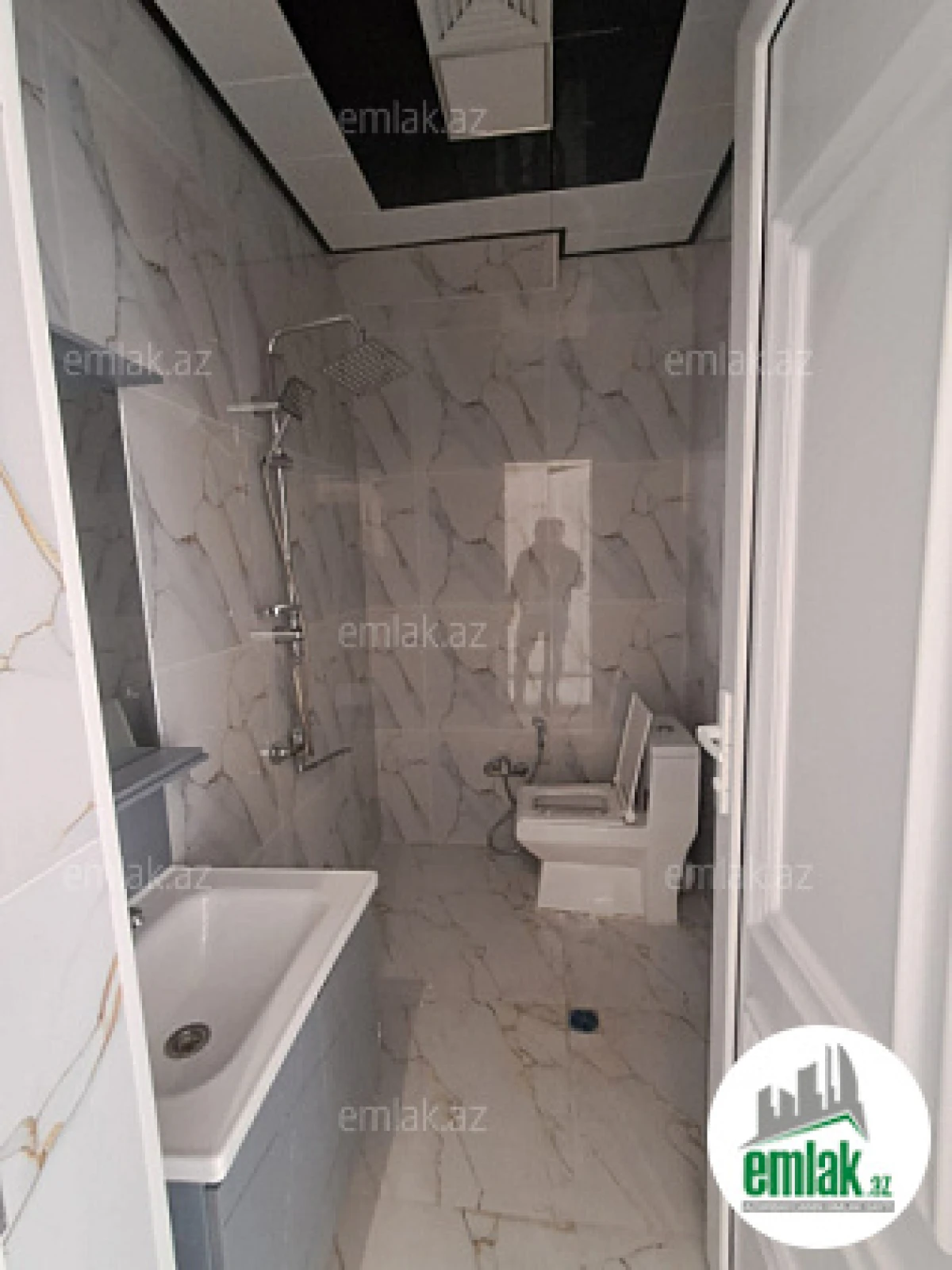 Satılır 5 otaqlı həyət evi 152 m²