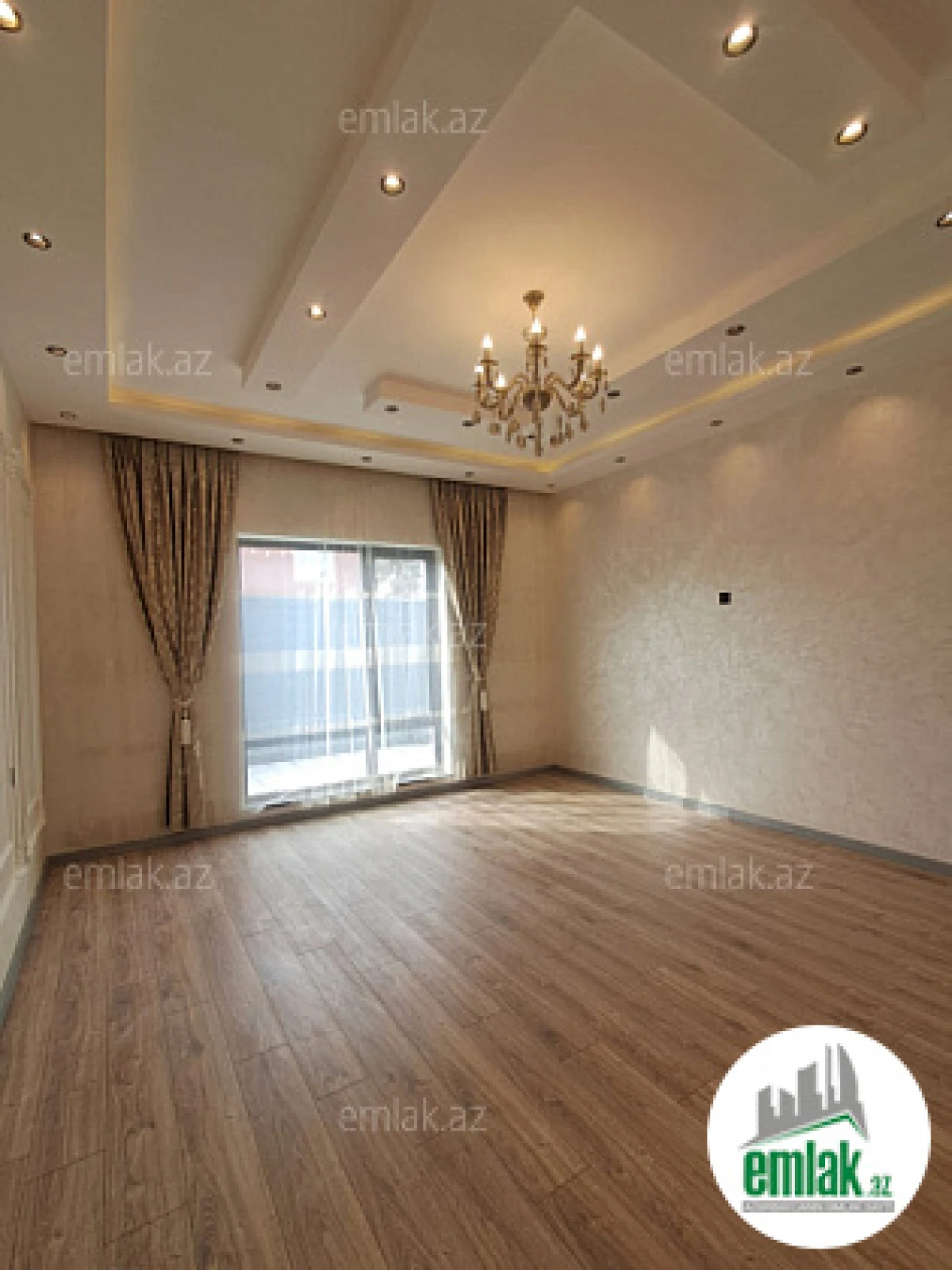 Satılır 5 otaqlı həyət evi 152 m²