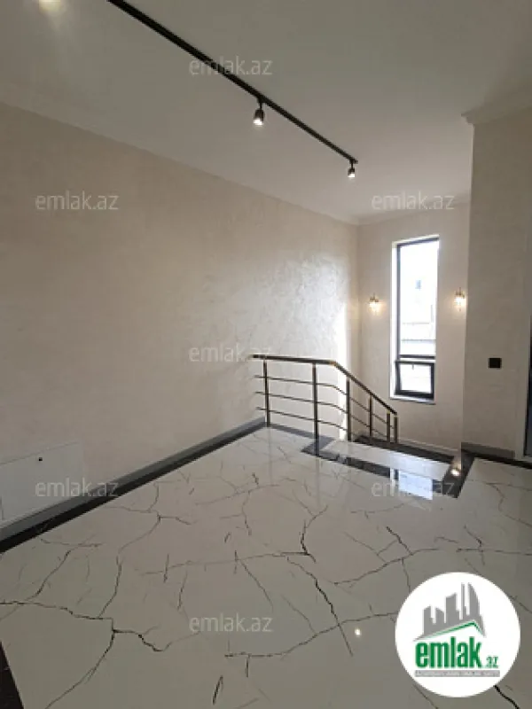 Satılır 5 otaqlı həyət evi 152 m²