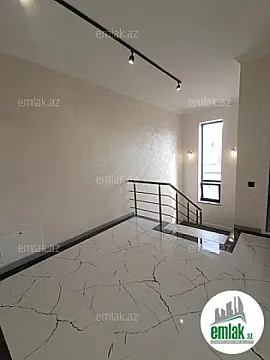 Satılır 5 otaqlı həyət evi 152 m²