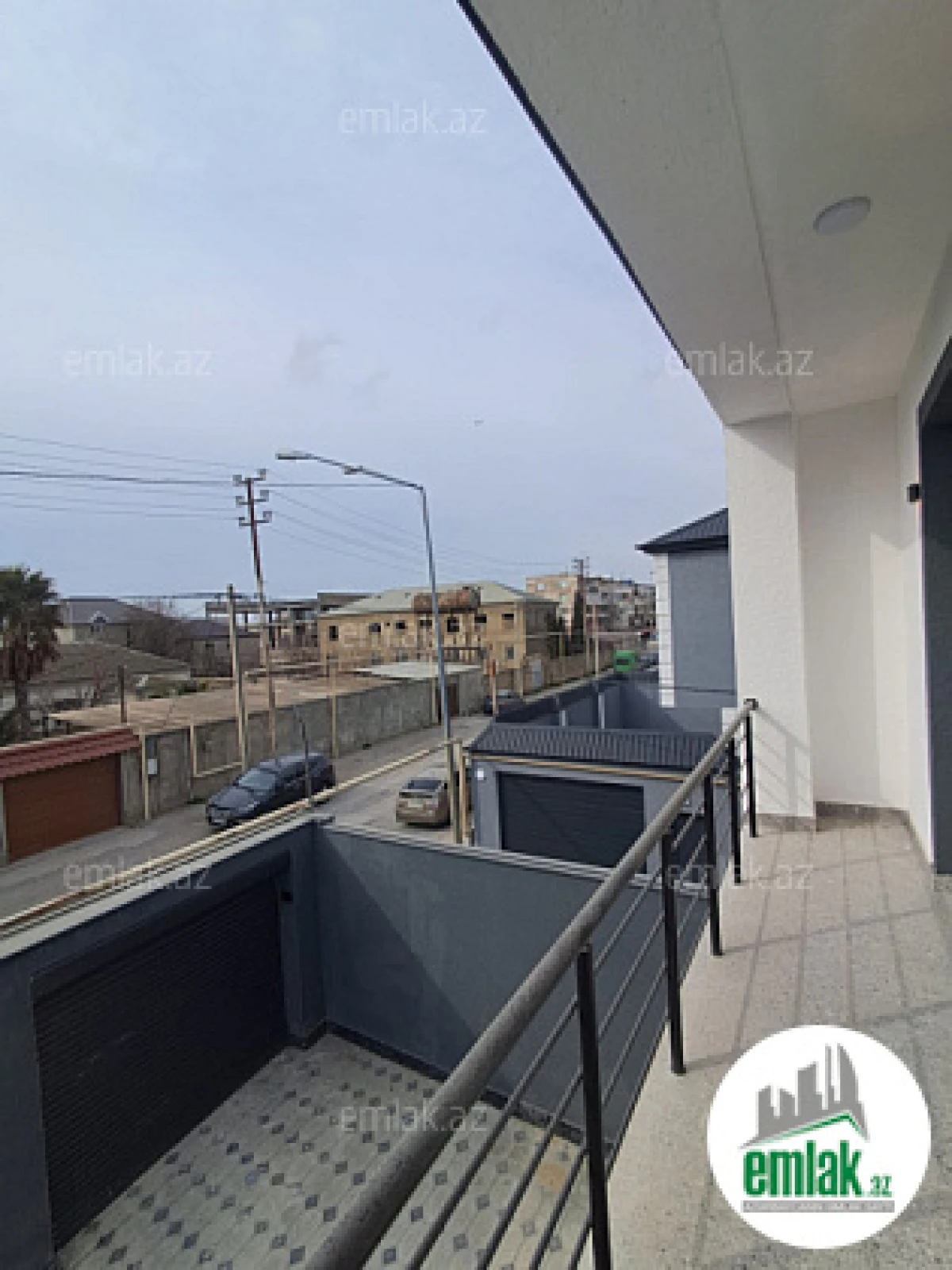 Satılır 5 otaqlı həyət evi 152 m²