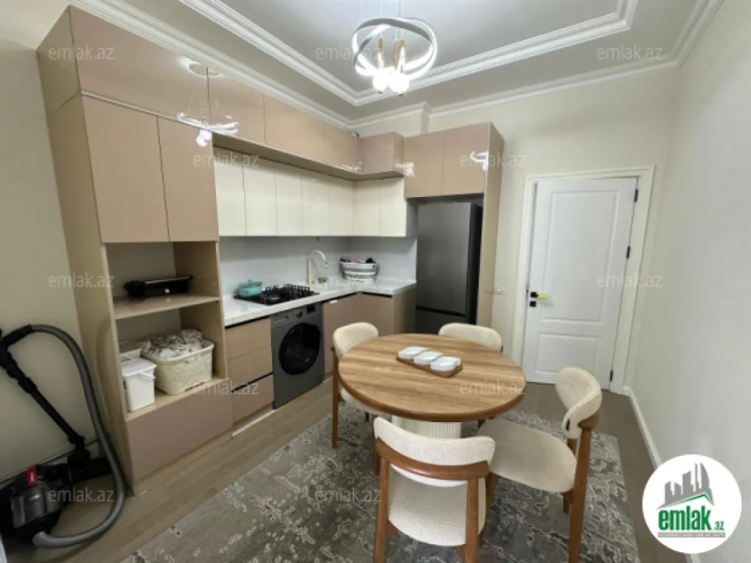 Satılır 3 otaqlı yeni tikili 70 m²