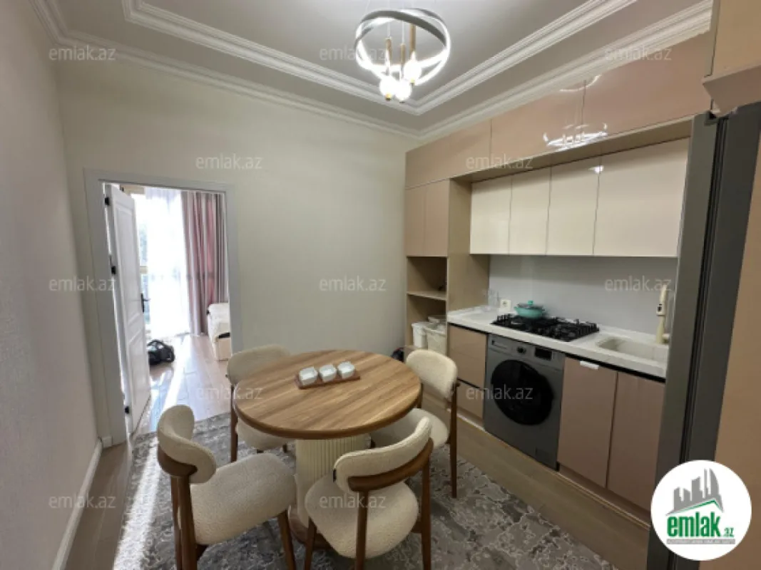 Satılır 3 otaqlı yeni tikili 70 m²