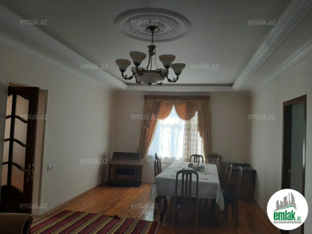 Satılır 3 otaqlı həyət evi 110 m²