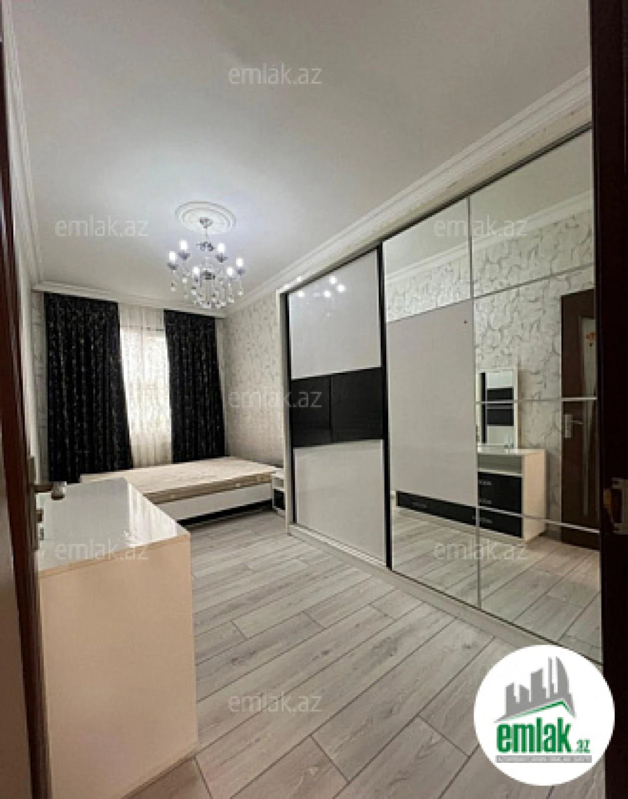 Satılır 2 otaqlı köhnə tikili 48 m²