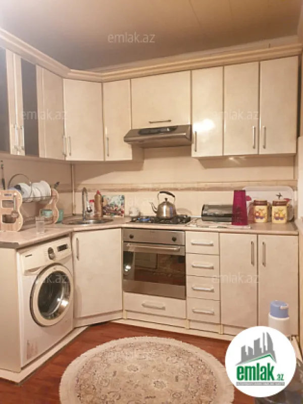 Satılır 2 otaqlı köhnə tikili 65 m²