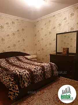 Satılır 2 otaqlı köhnə tikili 65 m²