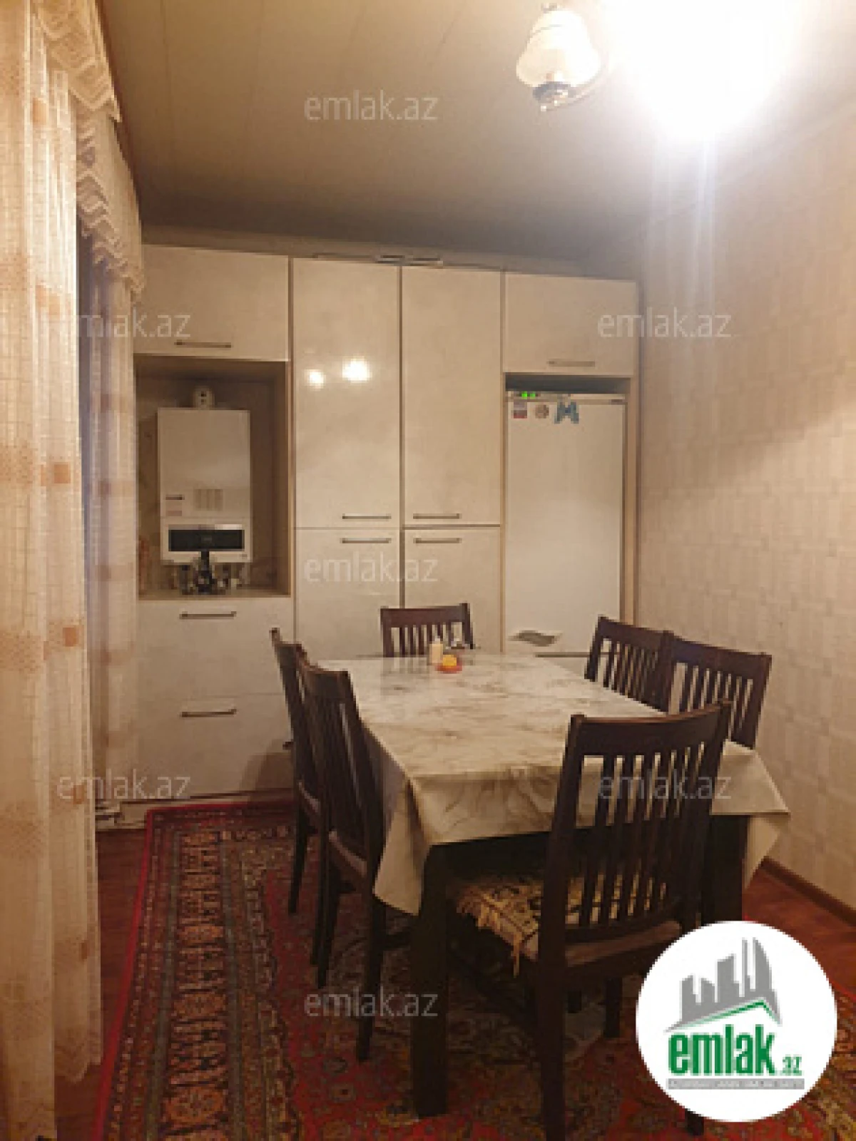 Satılır 2 otaqlı köhnə tikili 65 m²