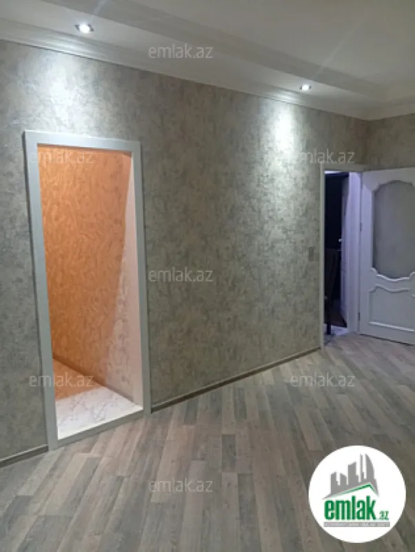 Satılır 2 otaqlı köhnə tikili 56 m²