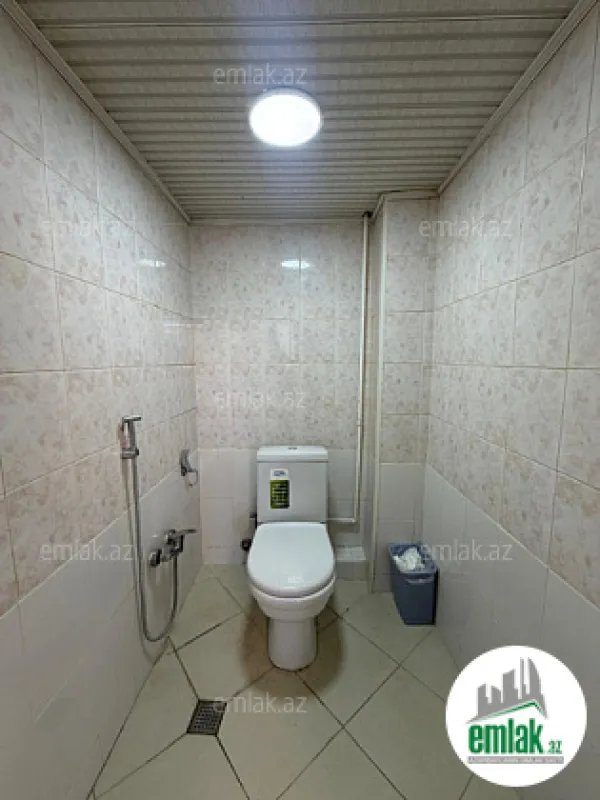 Satılır 3 otaqlı köhnə tikili 70 m²