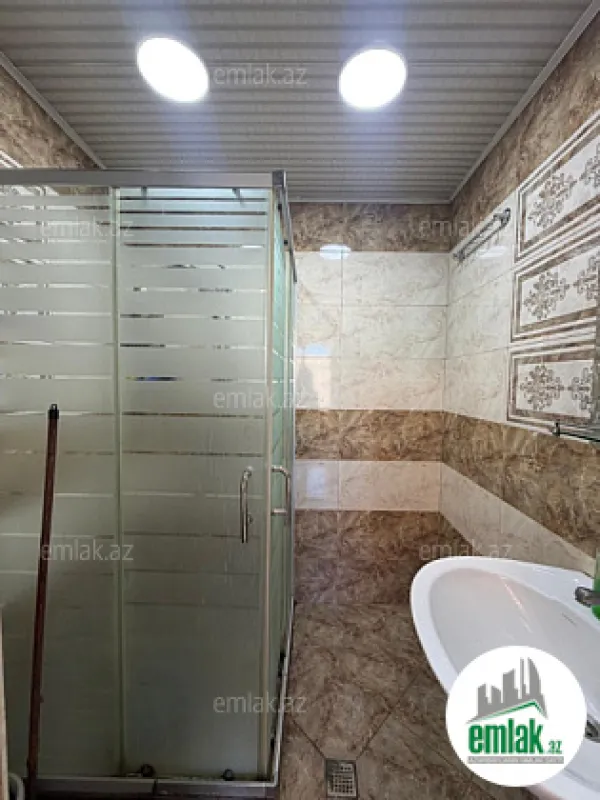 Satılır 3 otaqlı köhnə tikili 70 m²