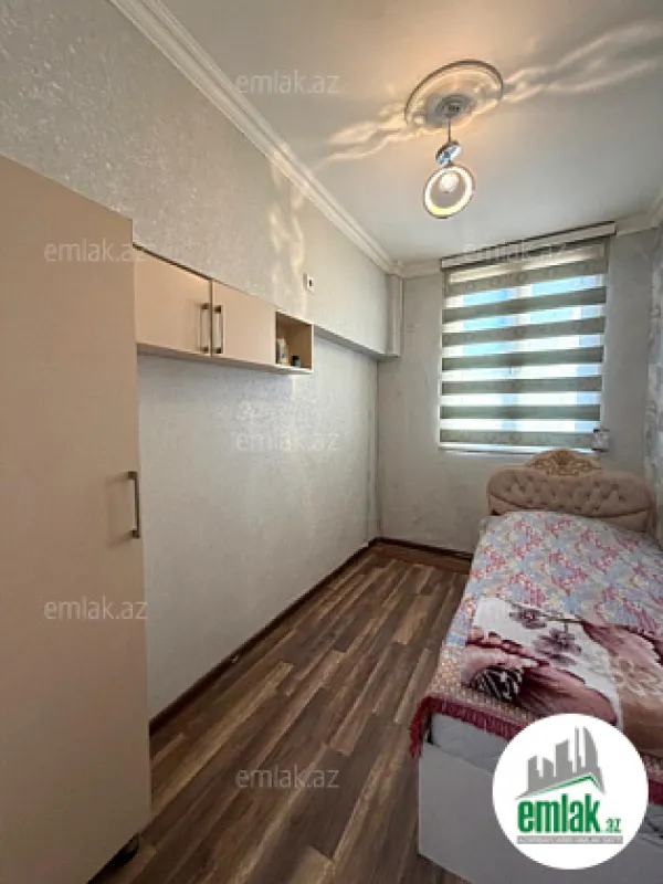 Satılır 3 otaqlı köhnə tikili 70 m²