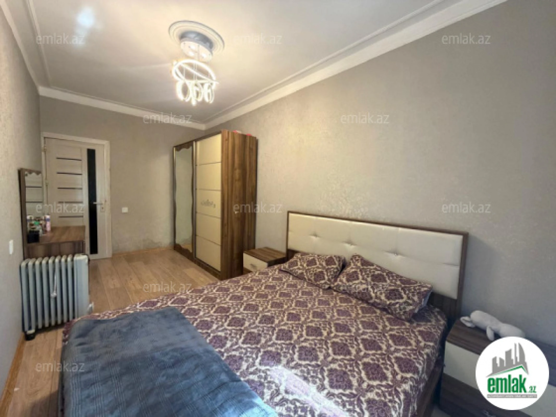 Satılır 3 otaqlı köhnə tikili 70 m²