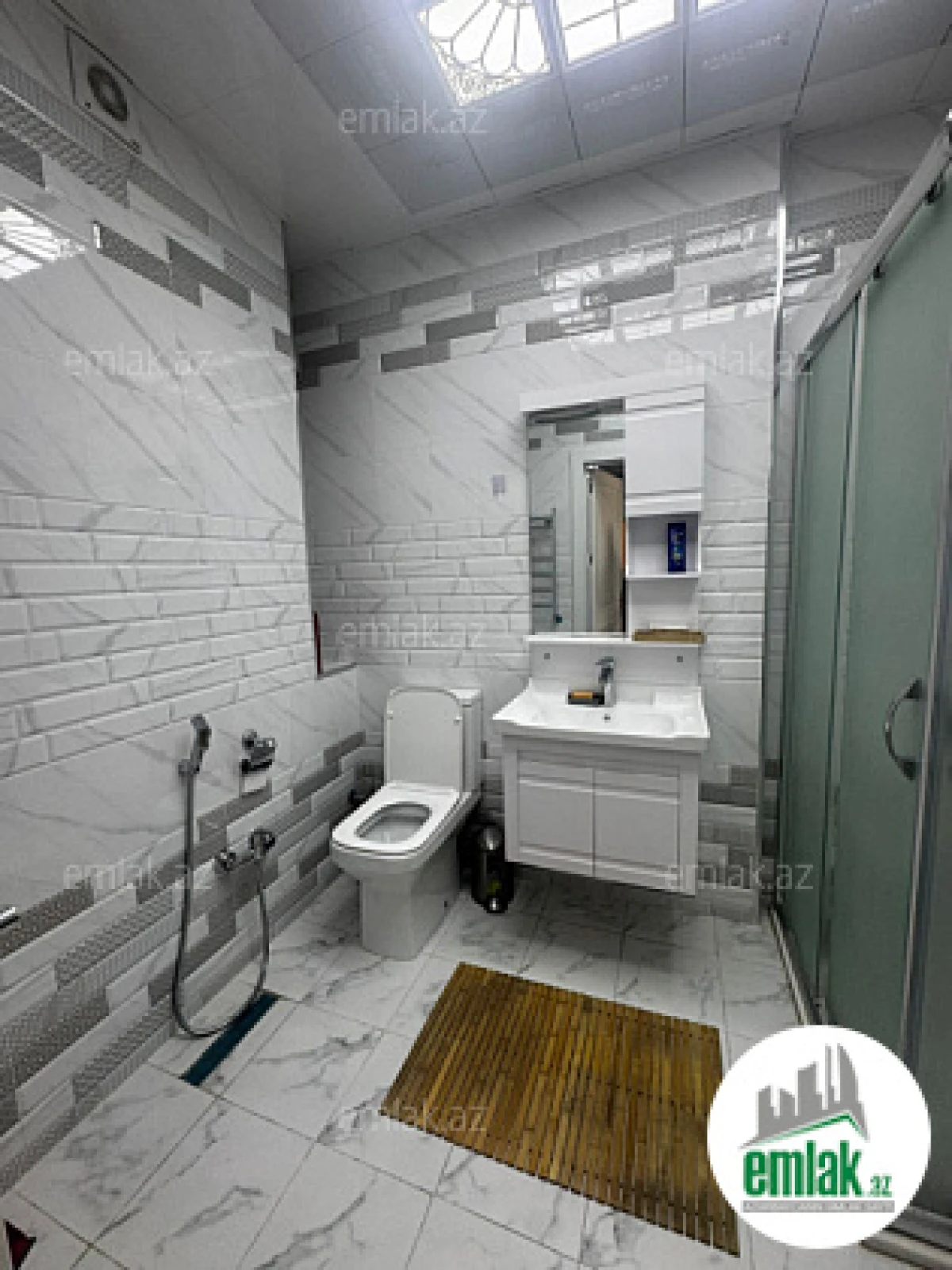 Satılır 2 otaqlı yeni tikili 86 m²