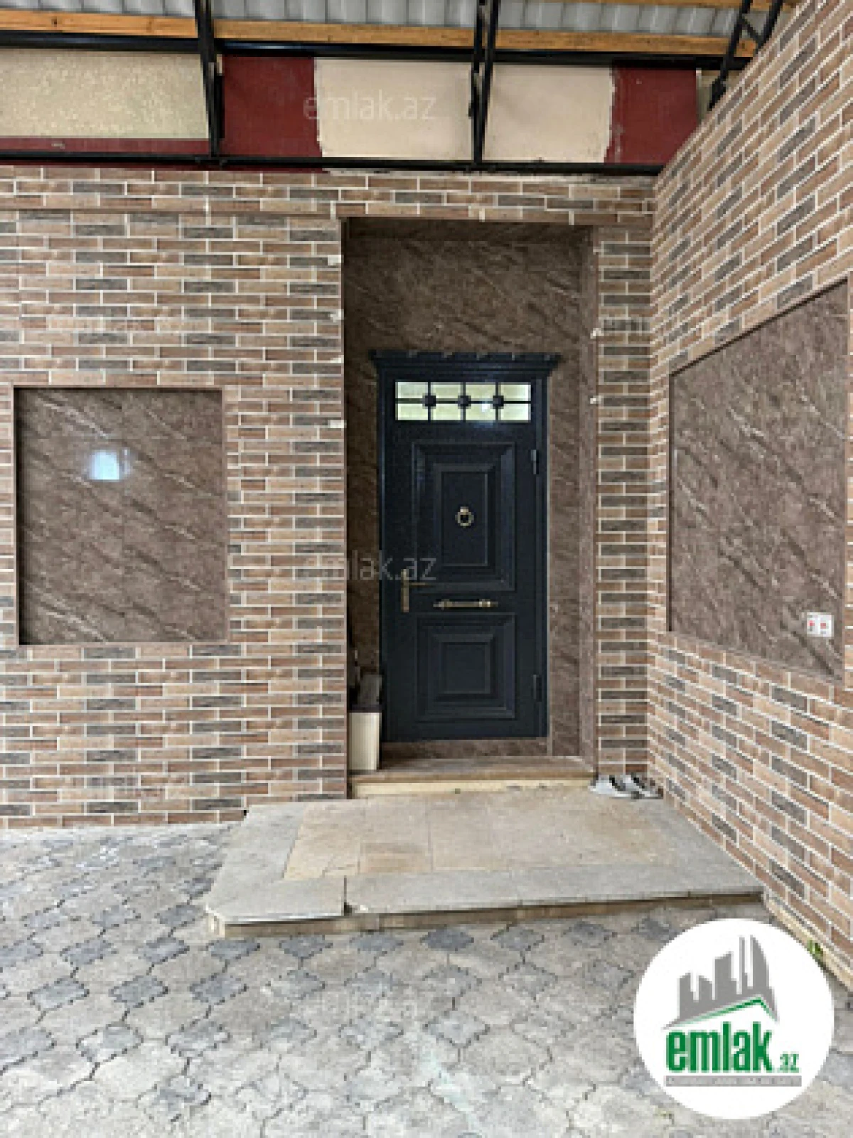 Satılır 5 otaqlı həyət evi 210 m²